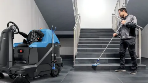 Fimap FSR7 ride-on sweeper – view 2
