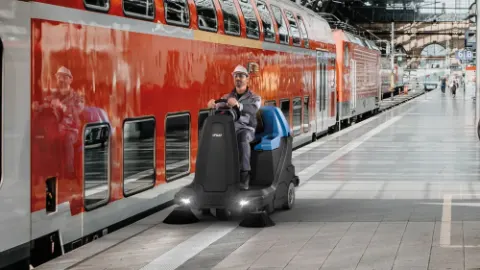 Fimap FSR7 ride-on sweeper – view 4