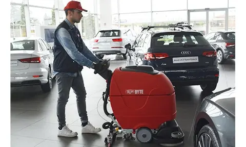 RCM BYTE II floor scrubber